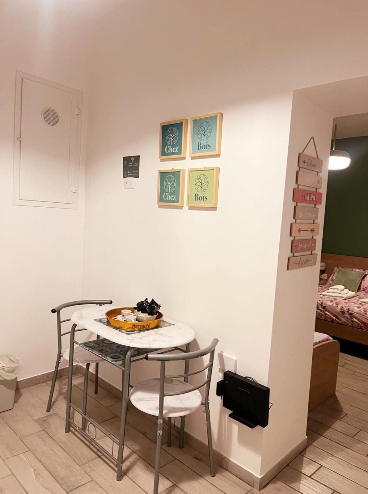 Chez Bois - Suite Apartment Capodimonte Napoli Esterno foto